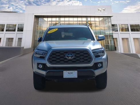 Used 2023 Toyota Tacoma TRD Off-Road w/ Black Out Package (TMS) AWD/4WD image 2