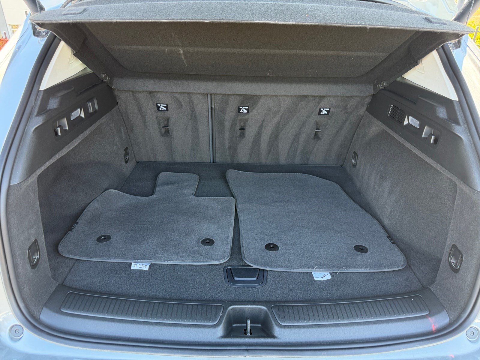 Used 2025 Buick Envision Sport Touring AWD/4WD image 32