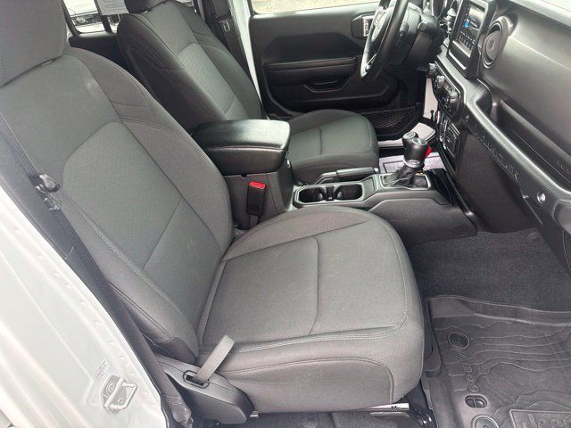 Certified 2022 Jeep Wrangler Unlimited Sport AWD/4WD image 29