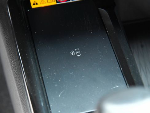 Used 2025 Toyota Camry SE w/ Convenience Package FWD image 28