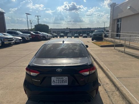 Used 2020 Toyota Corolla SE FWD image 5