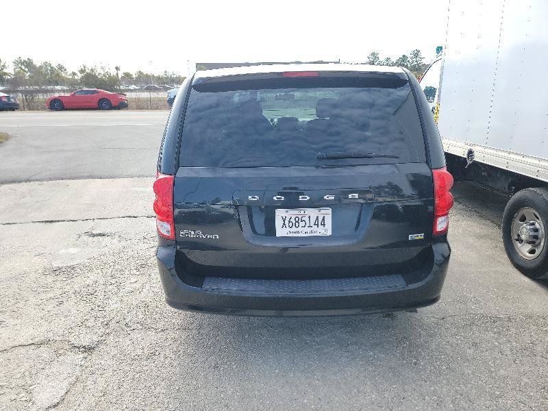 Used 2018 Dodge Grand Caravan SE w/ UConnect Hands-Free Group FWD image 6