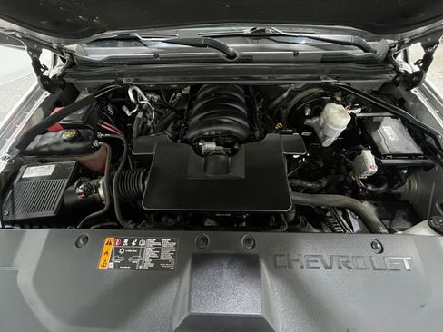 Used 2020 Chevrolet Suburban Premier image 30