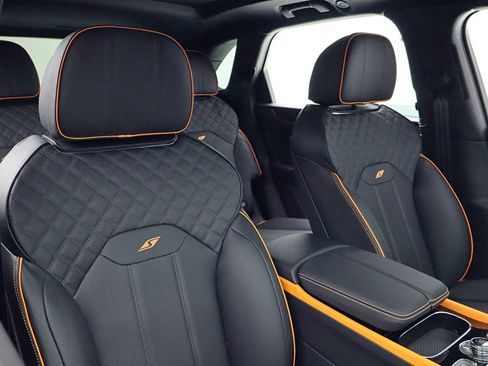 New 2025 Bentley Bentayga image 33