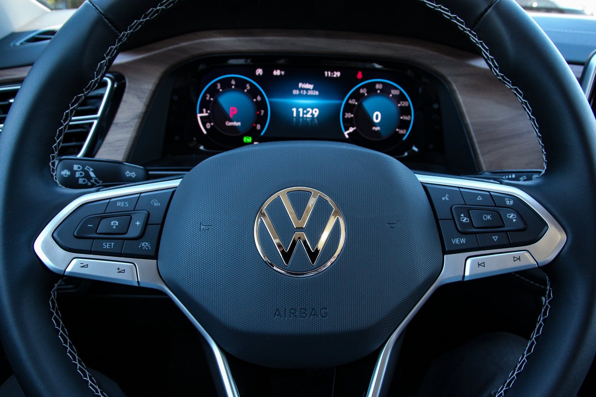 Certified 2026 Volkswagen Atlas SE FWD image 17