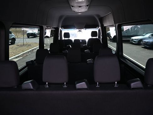 Used 2023 Mercedes-Benz Sprinter 2500 image 29