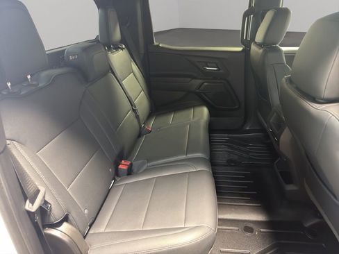 Used 2024 Chevrolet Silverado EV W/T AWD/4WD image 19