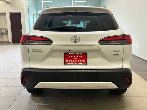 Certified 2023 Toyota Corolla Cross XLE w/ Convenience Package image 5