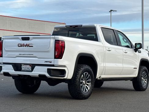 Used 2020 GMC Sierra 1500 AT4 w/ AT4 Premium Package image 2