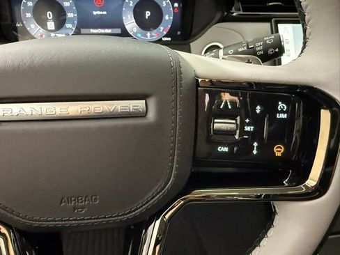 Certified 2025 Land Rover Range Rover Velar Dynamic SE image 17