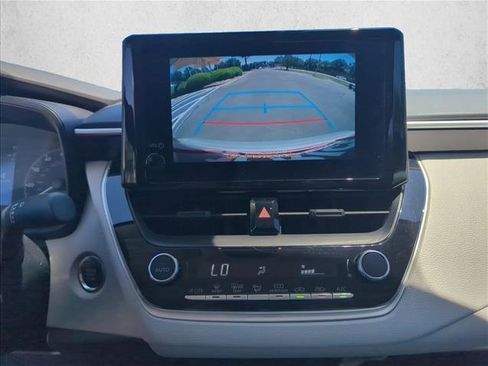 Certified 2025 Toyota Corolla LE w/ Convenience Package FWD image 17