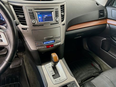 Used 2014 Subaru Outback 3.6R Limited w/ Moonroof Package AWD/4WD image 25