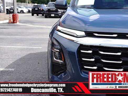 Used 2025 Chevrolet Equinox LT FWD image 42