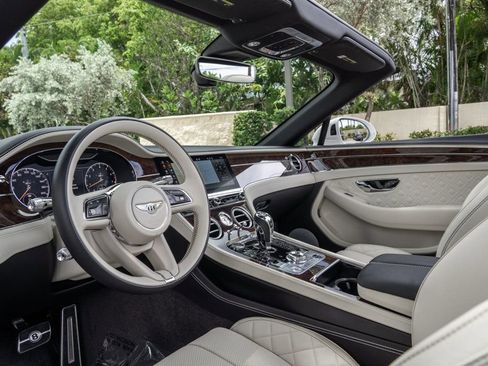Used 2023 Bentley Continental GT Azure AWD/4WD image 17