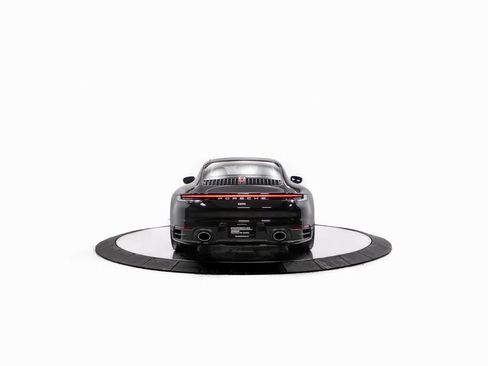 Certified 2021 Porsche 911 Carrera image 6