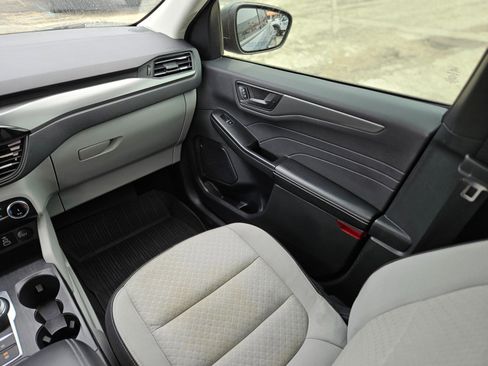 Certified 2024 Ford Escape Active image 16