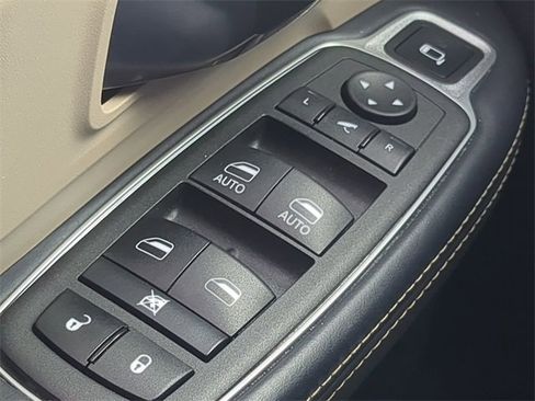 Used 2022 RAM 3500 Limited image 24