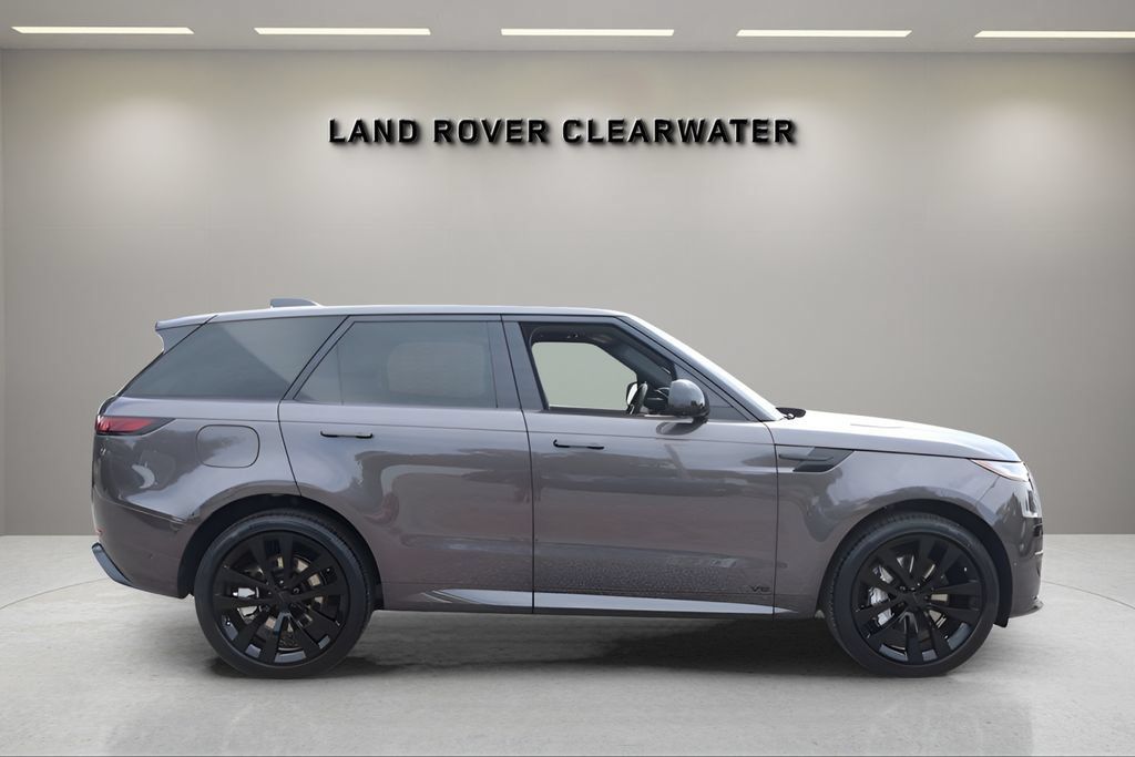 New 2026 Land Rover Range Rover Sport Dynamic SE AWD/4WD image 6
