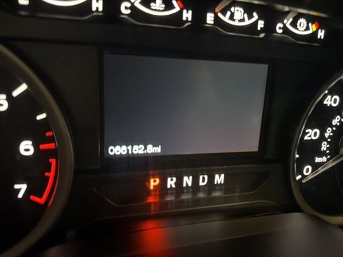 Used 2019 Ford F150 XLT w/ Equipment Group 302A Luxury image 11