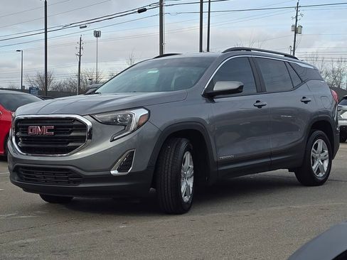 Used 2021 GMC Terrain SLE w/ Driver Convenience Package image 14