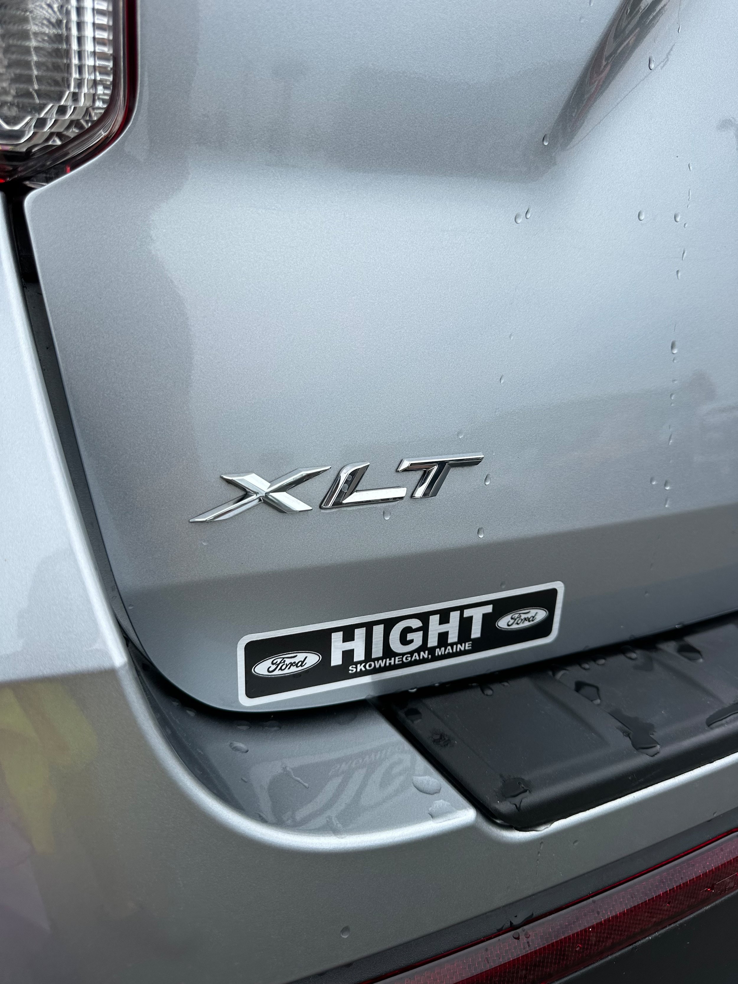 Used 2023 Ford Explorer XLT w/ Equipment Group 202A AWD/4WD image 27
