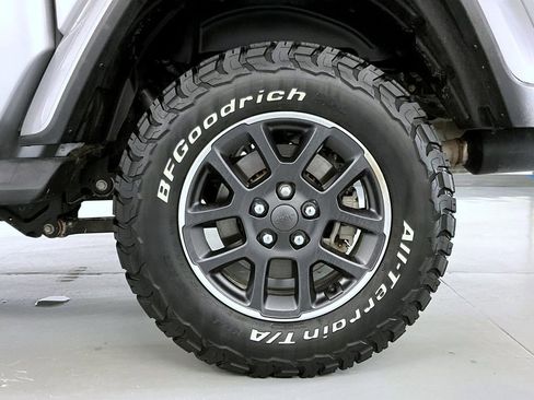 Used 2021 Jeep Gladiator Overland AWD/4WD image 22