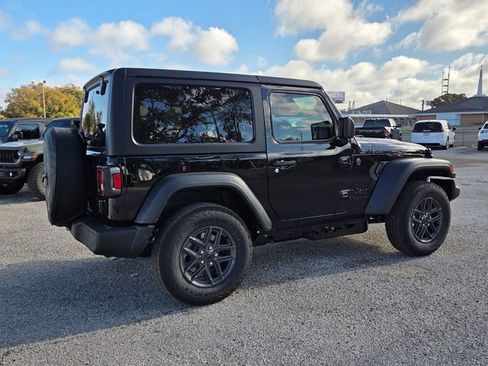 Used 2026 Jeep Wrangler Sport S image 7