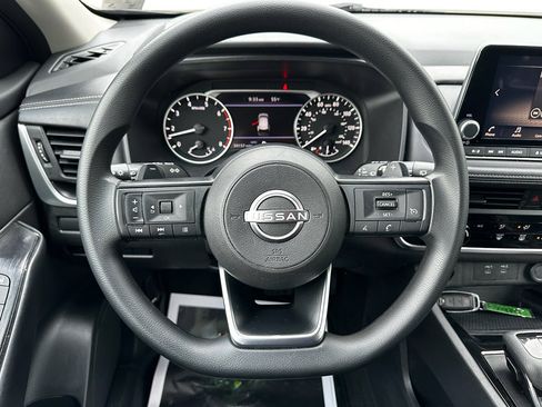 Used 2024 Nissan Rogue S AWD/4WD image 21
