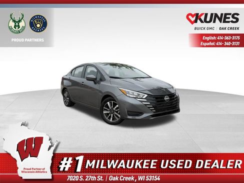 Used 2025 Nissan Versa SV FWD image 1