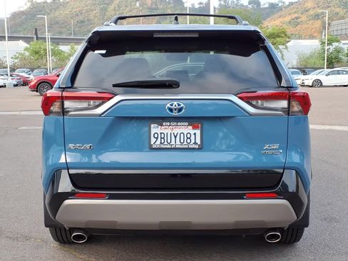 Used 2022 Toyota RAV4 XSE w/ XSE Grade Weather Package AWD/4WD image 5