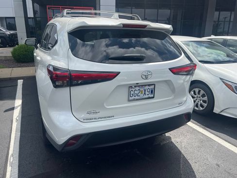 Certified 2020 Toyota Highlander XLE FWD image 14