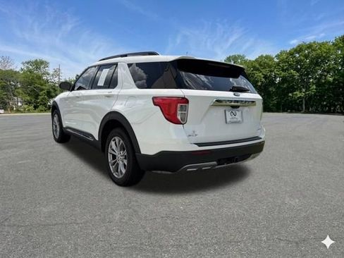 Used 2023 Ford Explorer XLT w/ Equipment Group 202A AWD/4WD image 6
