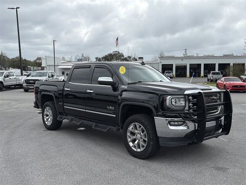 Used 2018 GMC Sierra 1500 SLT w/ Texas SLT Premium Package image 2