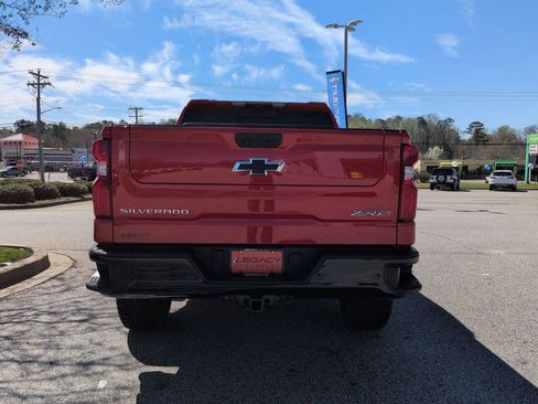 Used 2023 Chevrolet Silverado 1500 ZR2 w/ Technology Package AWD/4WD image 7