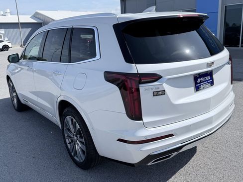 Used 2021 Cadillac XT6 Premium Luxury FWD image 6