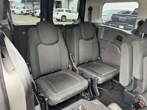 Used 2020 Ford Transit Connect XLT image 19