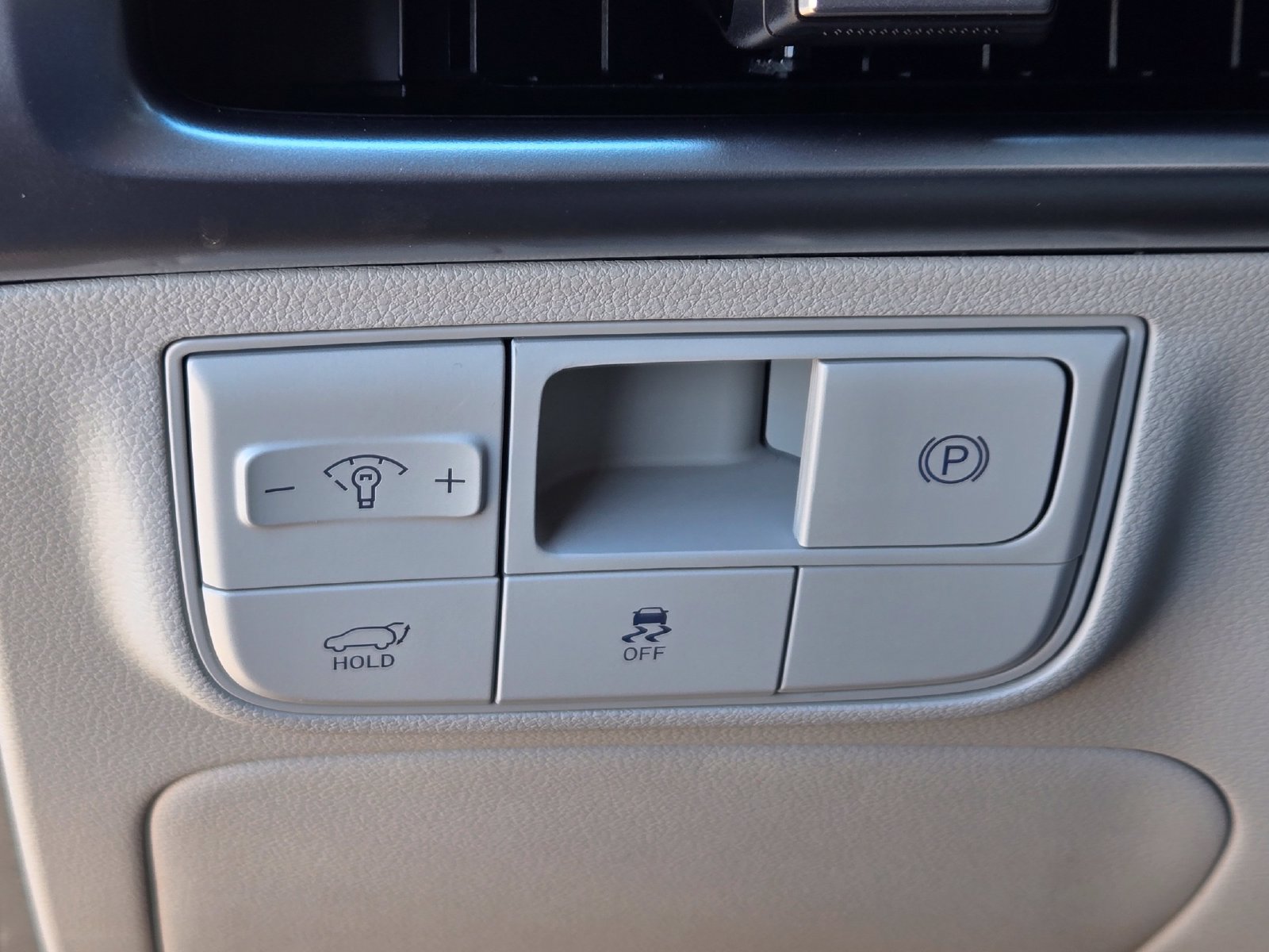 New 2026 Hyundai Tucson Limited FWD image 16