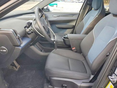 Used 2025 Volvo EX30 Ultra image 5