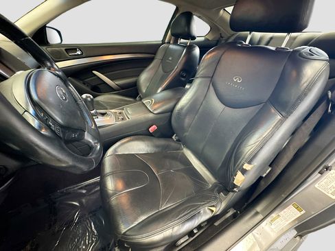 Used 2011 INFINITI G37 Journey w/ Premium Pkg image 11