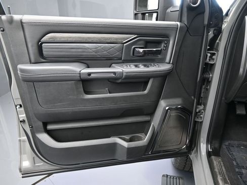 Used 2026 RAM 2500 Limited image 13