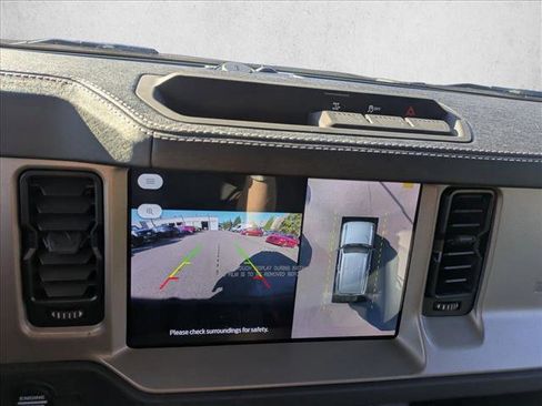 New 2025 Ford Bronco Outer Banks image 14