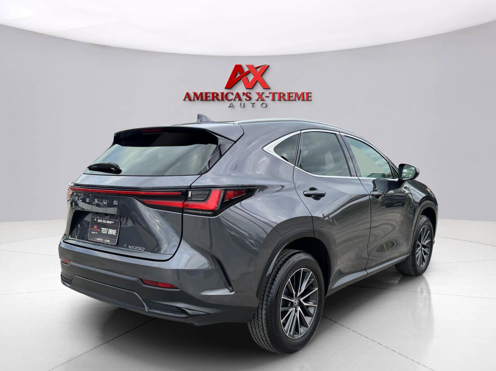Used 2025 Lexus NX 250 FWD w/ Towing Package (2000 Lbs) image 5