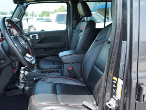 Used 2021 Jeep Wrangler Unlimited Rubicon AWD/4WD image 9