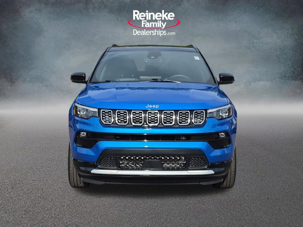 Used 2025 Jeep Compass Limited w/ Elite Group AWD/4WD image 2