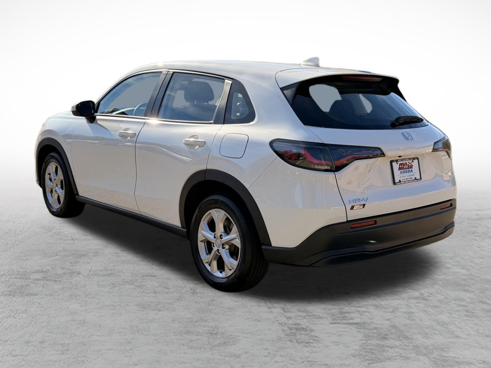 Used 2025 Honda HR-V LX image 4