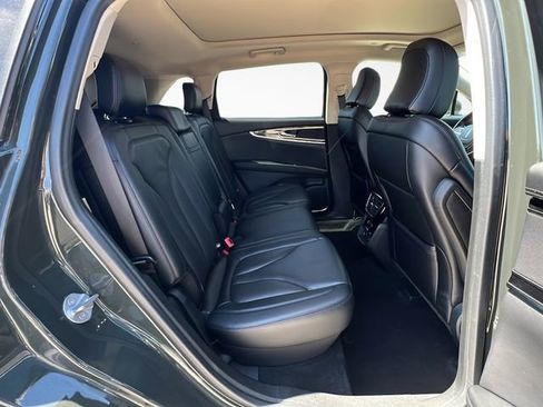 Used 2022 Lincoln Nautilus Reserve AWD/4WD image 26