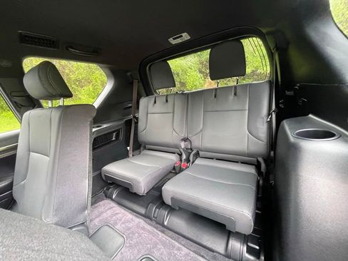 Used 2021 Lexus GX 460 Premium w/ Premium Package AWD/4WD image 21