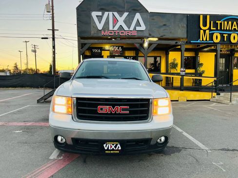 Used 2007 GMC Sierra 1500 SLE w/ SLE/SLT Trailering Package image 2