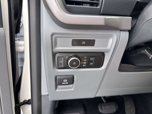 Used 2025 Ford F150 XLT w/ Equipment Group 301A Standard RWD image 53