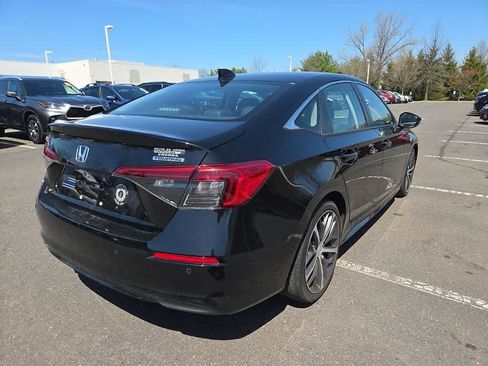 Used 2023 Honda Civic Touring image 5